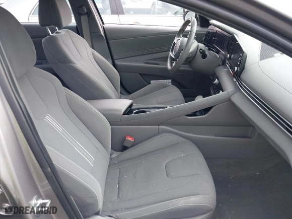 2021 Hyundai Elantra SEL with VIN KMHLN4AG8MU158212, listed as a IAAI auction lot 41665306 with 70,893 mi miles. Bid and sale history available at carsss.com. Image 5.