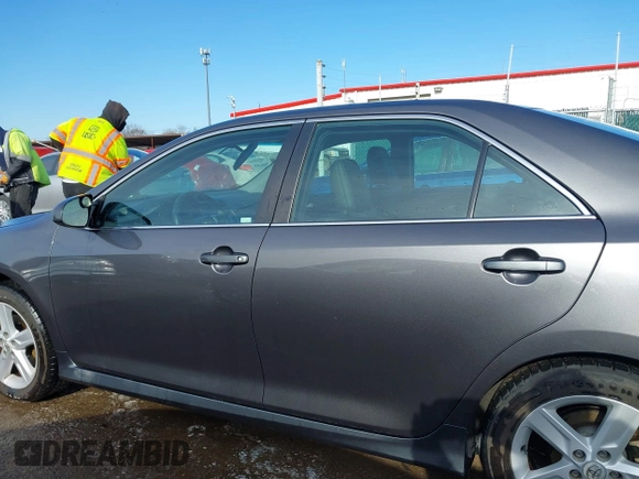 2012 Toyota Camry L with VIN 4T1BF1FK9CU201538, listed as a IAAI auction lot 41843296 with 136,902 mi miles. Bid and sale history available at carsss.com. Image 14.