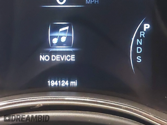 2015 Jeep Grand Cherokee Limited with VIN 1C4RJFBGXFC205124, listed as a IAAI auction lot 41405059 with 194,124 mi miles. Bid and sale history available at carsss.com. Image 16.