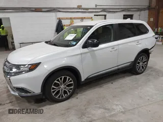 2018 Mitsubishi Outlander ES z VIN JA4AZ2A34JZ008883, wystawiony jako IAAI lot #42288285 z przebiegiem 65 554 mil mil oraz . Historia ofert i sprzedaży dostępna na DreamBid. Obrazek 2.