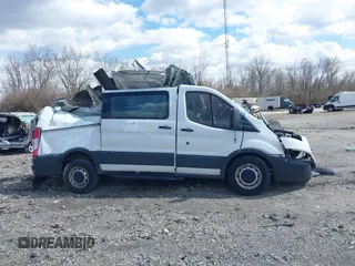 2019 Ford Transit with VIN 1FTYE1YM2KKB31939, listed as a IAAI auction lot 41733407 with Not Provided miles. Bid and sale history available at carsss.com. Image 13.