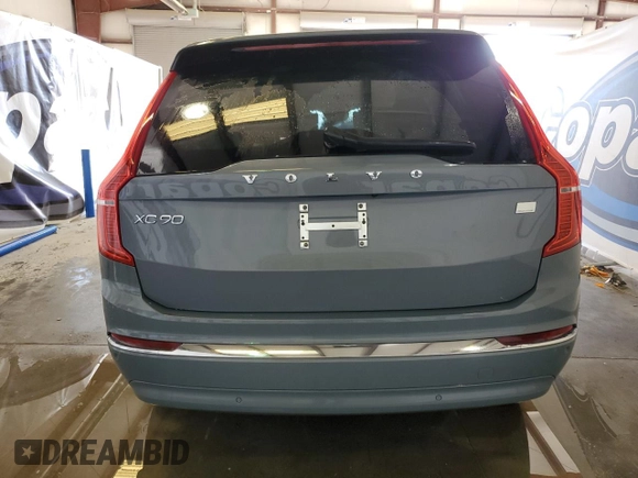 2023 Volvo XC90 Ultimate Bright Theme with VIN YV4H60CA6P1945963, listed as a Copart auction lot 46036015 with 15,052 mi miles and Salvage title. Bid and sale history available at DreamBid. Image 6.