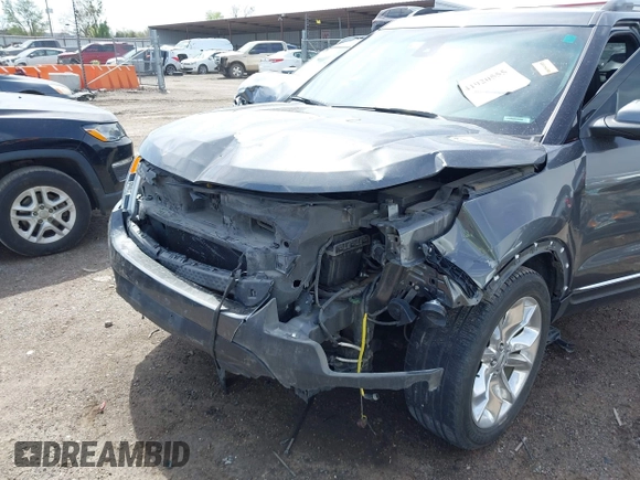 2015 Ford Explorer Limited z VIN 1FM5K8F8XFGB58711, wystawiony jako IAAI lot #41920555 z przebiegiem 129 323 mil mil oraz . Historia ofert i sprzedaży dostępna na DreamBid. Obrazek 6.