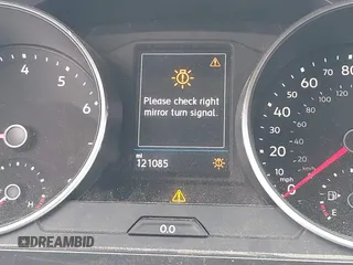 2018 Volkswagen Tiguan S с VIN 3VV1B7AX8JM090047, выставлен на аукционе IAAI как лот 42184116 с пробегом 121 085 миль миль и . История ставок и продаж доступна на DreamBid. Изображение 16.