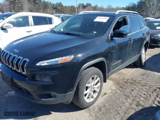2018 Jeep Cherokee Latitude Plus with VIN 1C4PJMLB9JD534625, listed as a IAAI auction lot 41669296 with 98,063 mi miles. Bid and sale history available at carsss.com. Image 17.