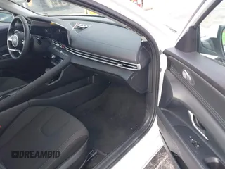 2025 Hyundai Elantra SEL Convenience with VIN KMHLS4DG8SU926062, listed as a IAAI auction lot 42098106 with 7,127 mi miles and . Bid and sale history available at DreamBid. Image 5.