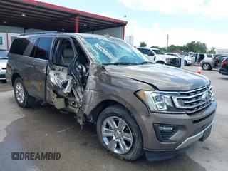 2018 Ford Expedition Max XLT with VIN 1FMJK1HT2JEA39014, listed as a IAAI auction lot 42722395 with 138,174 mi miles and . Bid and sale history available at DreamBid. Image 1.