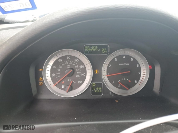 2011 Volvo C70 with VIN YV1672MC4BJ107579, listed as a Copart auction lot 72791454 with 151,999 mi miles and Salvage Title. Bid and sale history available at carsss.com. Image 9.