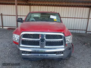 2018 Ram 2500 Tradesman with VIN 3C6UR5CJ2JG120962, listed as a IAAI auction lot 41041140 with 90,737 mi miles. Bid and sale history available at carsss.com. Image 12.