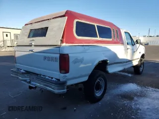 1997 Ford F-250 with VIN 1FTHF26H5VEA55502, listed as a Copart auction lot 81785564 with 317,479 mi miles and Salvage Title. Bid and sale history available at carsss.com. Image 3.