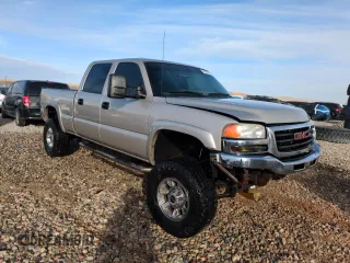 2006 GMC Sierra 1500HD SLE1 z VIN 1GTGK13U06F230477, wystawiony jako Copart lot #46620105 z przebiegiem 145 432 mil mil oraz Szkoda całkowita • Salvage title. Historia ofert i sprzedaży dostępna na DreamBid. Obrazek 4.
