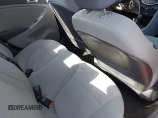 2016 Hyundai Accent SE z VIN KMHCT4AE5GU109123, wystawiony jako IAAI lot #41939620 z przebiegiem 71 461 mil mil oraz . Historia ofert i sprzedaży dostępna na DreamBid. Obrazek 8.