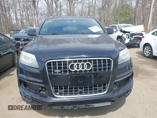 2013 Audi Q7 S line Prestige z VIN WA1DGAFE2DD014884, wystawiony jako IAAI lot #41899713 z przebiegiem 130 141 mil mil oraz . Historia ofert i sprzedaży dostępna na DreamBid. Obrazek 12.