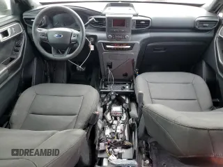 2021 Ford Police Interceptor Utility z VIN 1FM5K8AW4MNA01237, wystawiony jako Copart lot #48664315 z przebiegiem Nie podano mil oraz Nie do naprawy. Historia ofert i sprzedaży dostępna na DreamBid. Obrazek 8.