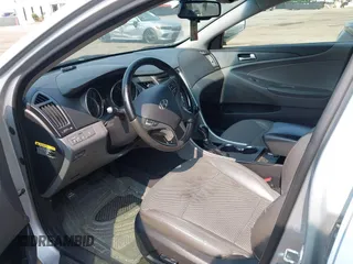 2012 Hyundai Sonata Limited z VIN 5NPEC4AB0CH451960, wystawiony jako IAAI lot #42489513 z przebiegiem 174 310 mil mil oraz . Historia ofert i sprzedaży dostępna na DreamBid. Obrazek 5.