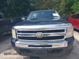 2010 Chevrolet Silverado 1500 LT with VIN 3GCRKSEA1AG223465, listed as a IAAI auction lot 42126593 with 196,338 mi miles and . Bid and sale history available at DreamBid. Image 12.