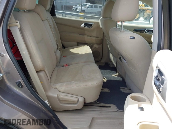 2014 Nissan Pathfinder SL with VIN 5N1AR2MN4EC656991, listed as a IAAI auction lot 42478585 with 153,511 mi miles and . Bid and sale history available at DreamBid. Image 8.