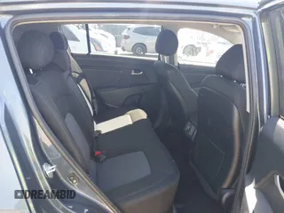 2016 Kia Sportage LX with VIN KNDPB3AC3G7838754, listed as a IAAI auction lot 42004172 with 184,857 mi miles. Bid and sale history available at carsss.com. Image 8.