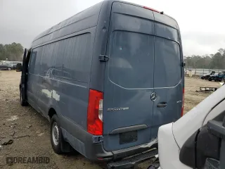 2019 Mercedes-Benz Sprinter Cargo Van with VIN WD4PF1CD4KP118375, listed as a Copart auction lot 83753064 with 108,193 mi miles and Clean Title. Bid and sale history available at carsss.com. Image 6.