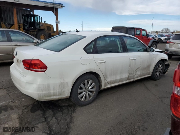 2012 Volkswagen Passat S w/Appearance with VIN 1VWAH7A31CC039260, listed as a Copart auction lot 47003745 with 91,441 mi miles and Salvage Title. Bid and sale history available at carsss.com. Image 3.