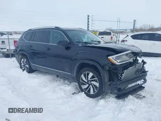 2024 Volkswagen Atlas SEL with VIN 1V2BR2CA3RC513283, listed as a IAAI auction lot 41565795 with 6,624 mi miles and . Bid and sale history available at DreamBid. Image 1.