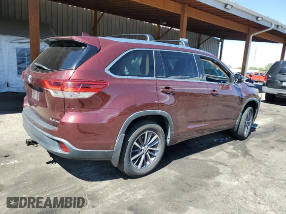 2018 Toyota Highlander SE z VIN 5TDJZRFH8JS494912, wystawiony jako Copart lot #57779415 z przebiegiem 131 362 mil mil oraz Szkoda całkowita • Salvage title. Historia ofert i sprzedaży dostępna na DreamBid. Obrazek 3.