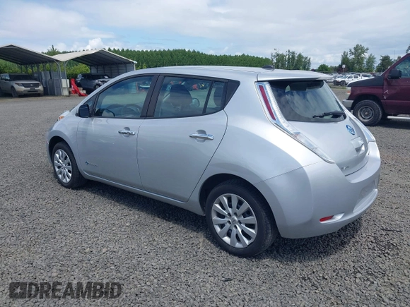 2017 Nissan LEAF SV z VIN 1N4BZ0CP4HC301703, wystawiony jako IAAI lot #42195180 z przebiegiem 42 366 mil mil oraz . Historia ofert i sprzedaży dostępna na DreamBid. Obrazek 3.