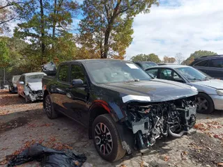 2022 Ford Maverick XL with VIN 3FTTW8E9XNRA22208, listed as a IAAI auction lot 40820430 with 17,095 mi miles. Bid and sale history available at carsss.com. Image 1.