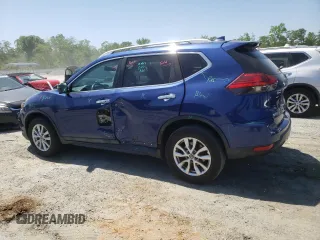 2017 Nissan Rogue SV z VIN 5N1AT2MV3HC818888, wystawiony jako Copart lot #54905115 z przebiegiem 140 003 mil mil oraz Czysty tytuł • Clean title. Historia ofert i sprzedaży dostępna na DreamBid. Obrazek 2.