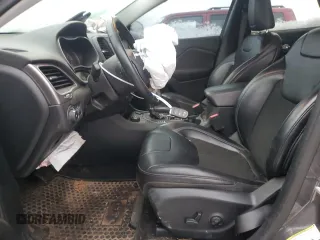 2019 Jeep Cherokee Latitude Plus with VIN 1C4PJMLX9KD347043, listed as a Copart auction lot 84671434 with 69,075 mi miles and Salvage Title. Bid and sale history available at carsss.com. Image 7.