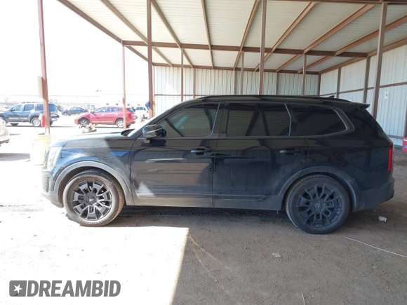 2022 Kia Telluride SX with VIN 5XYP5DHC8NG247726, listed as a IAAI auction lot 41634676 with 63,024 mi miles and . Bid and sale history available at carsss.com. Image 14.