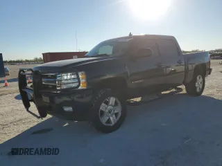 2008 Chevrolet Silverado 1500 LTZ with VIN 2GCEK13Y081138631, listed as a Copart auction lot 82537884 with 208,929 mi miles and Salvage Title. Bid and sale history available at carsss.com. Image 1.