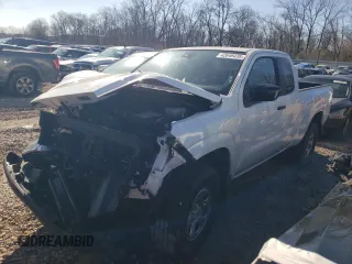 2024 Nissan Frontier S with VIN 1N6ED1CM5RN636988, listed as a Copart auction lot 42646435 with 6,919 mi miles and Salvage Title. Bid and sale history available at carsss.com. Image 1.
