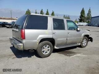 2000 Cadillac Escalade with VIN 1GYEK63R8YR228214, listed as a Copart auction lot 73567434 with 235,399 mi miles and Salvage Title. Bid and sale history available at carsss.com. Image 3.