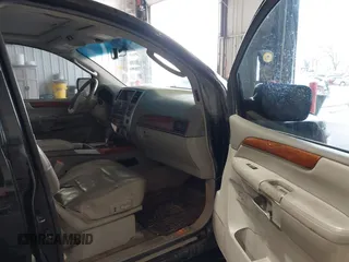 2008 Infiniti QX56 with VIN 5N3AA08C38N912820, listed as a IAAI auction lot 41659744 with 271,005 mi miles. Bid and sale history available at carsss.com. Image 5.