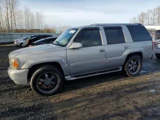 2000 GMC Denali with VIN 1GKEK13R9YR105616, listed as a Copart auction lot 84221164 with 201,378 mi miles and Clean Title. Bid and sale history available at carsss.com. Image 1.