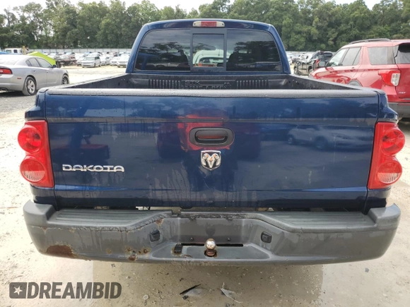 2006 Dodge Dakota ST with VIN 1D7HE28K16S505201, listed as a Copart auction lot 70400104 with 112,803 mi miles and Salvage Title. Bid and sale history available at carsss.com. Image 6.