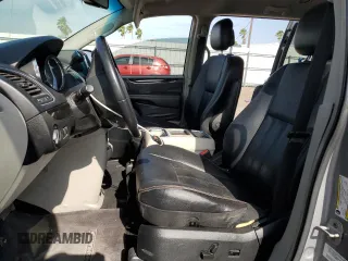 2013 Chrysler Town & Country Touring with VIN 2C4RC1BG2DR775295, listed as a Copart auction lot 51422675 with 179,523 mi miles and Salvage Title. Bid and sale history available at carsss.com. Image 7.