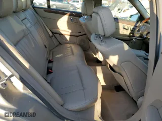 2011 Mercedes-Benz E-Class E 350 Luxury with VIN WDDHF8HB3BA462724, listed as a Copart auction lot 41870495 with 112,230 mi miles and Salvage Title. Bid and sale history available at carsss.com. Image 10.