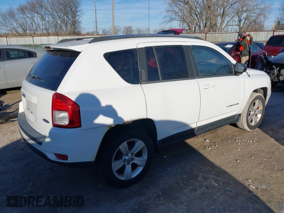 2011 Jeep Compass Latitude with VIN 1J4NT1FB9BD252816, listed as a IAAI auction lot 41455054 with 153,656 mi miles. Bid and sale history available at carsss.com. Image 4.