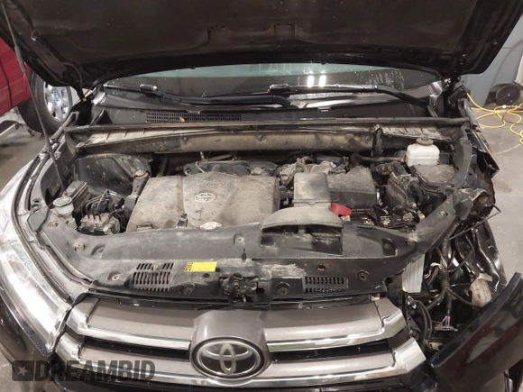 2019 Toyota Highlander Limited with VIN 5TDDZRFH1KS953891, listed as a IAAI auction lot 41979987 with 159,986 mi miles and . Bid and sale history available at DreamBid. Image 10.