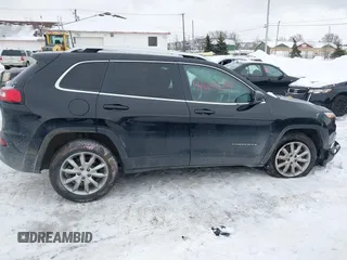 2018 Jeep Cherokee Limited with VIN 1C4PJMDB9JD564528, listed as a IAAI auction lot 41601139 with 110,711 mi miles. Bid and sale history available at carsss.com. Image 13.