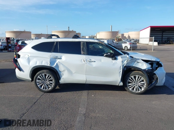 2023 Toyota Highlander L with VIN 5TDKDRAH8PS009638, listed as a IAAI auction lot 42544860 with Not provided miles and . Bid and sale history available at DreamBid. Image 13.