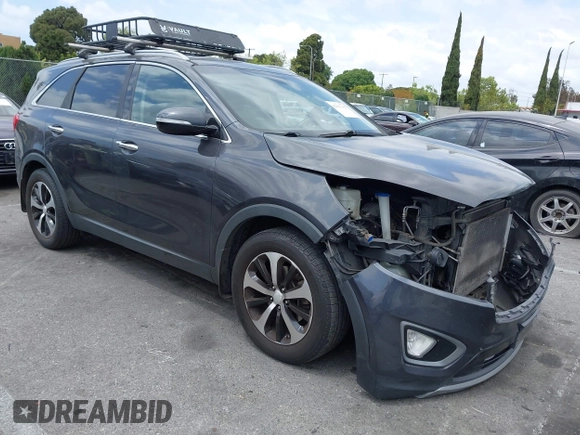 2016 Kia Sorento EX with VIN 5XYPH4A50GG160599, listed as a IAAI auction lot 42127992 with 301,716 mi miles. Bid and sale history available at carsss.com. Image 1.