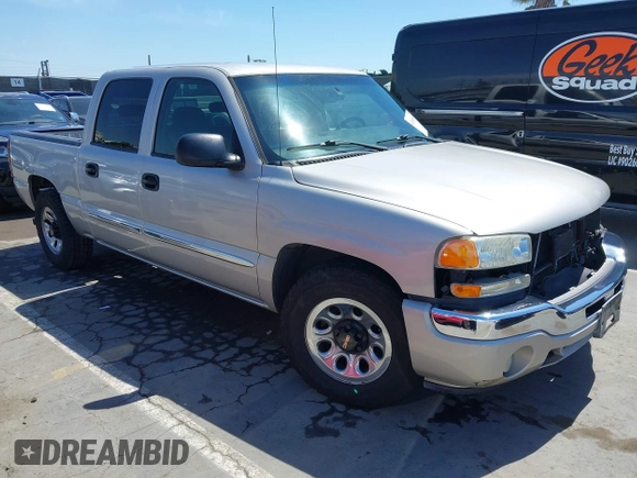 2006 GMC Sierra 1500 SLE1 z VIN 2GTEC13Z661353952, wystawiony jako IAAI lot #42018310 z przebiegiem 153 341 mil mil oraz . Historia ofert i sprzedaży dostępna na DreamBid. Obrazek 1.