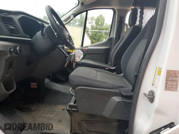 2024 Ford Transit Cargo with VIN 1FTBR1Y88RKA62925, listed as a Copart auction lot 59624425 with 15,657 mi miles and Salvage title. Bid and sale history available at DreamBid. Image 7.