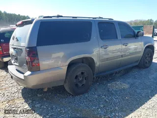 2007 Chevrolet Suburban LTZ with VIN 1GNFC16047J173546, listed as a IAAI auction lot 41653723 with 1 mi miles. Bid and sale history available at carsss.com. Image 4.