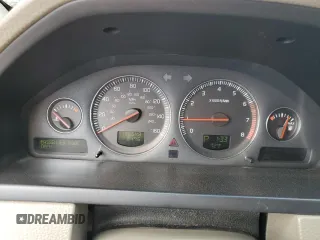 2004 Volvo XC90 with VIN YV1CZ59H541055479, listed as a Copart auction lot 48234145 with 176,648 mi miles and Salvage Title. Bid and sale history available at carsss.com. Image 9.