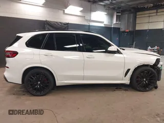 2022 BMW X5 xDrive40i with VIN 5UXCR6C07N9K43338, listed as a IAAI auction lot 42484107 with 42,899 mi miles and . Bid and sale history available at DreamBid. Image 14.