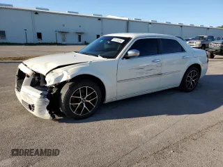 2010 Chrysler 300 Touring with VIN 2C3CA5CV8AH152107, listed as a Copart auction lot 75115264 with 124,995 mi miles and Salvage Title. Bid and sale history available at carsss.com. Image 1.